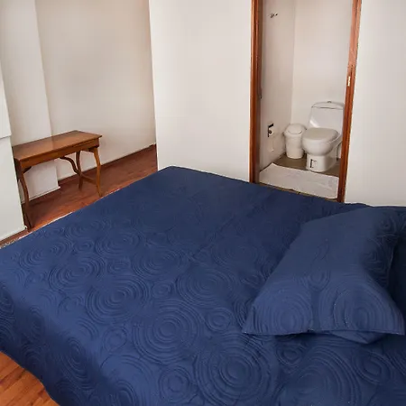 Shakespeare Apartment-3